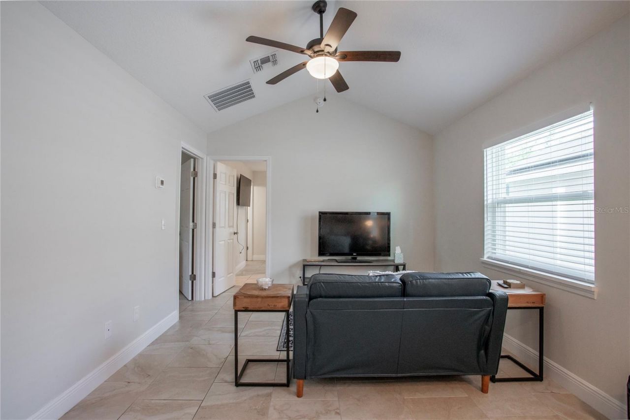 1202 S Dewey Street , Eustis, FL 32726 Photo