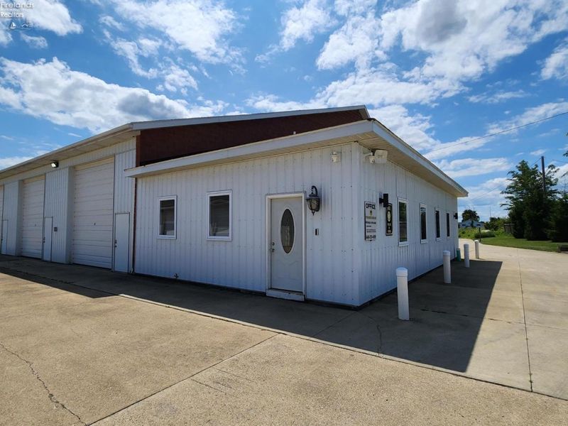 10006 Milan Road, Unit 6, Milan, OH 44846 Photo 13