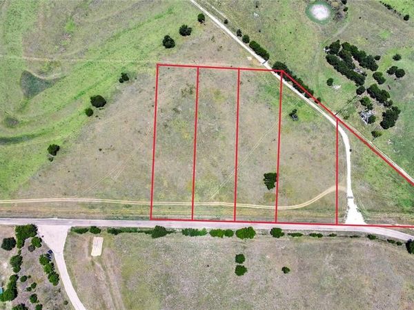 4872 Woodard Avenue , Cleburne, TX 76033
