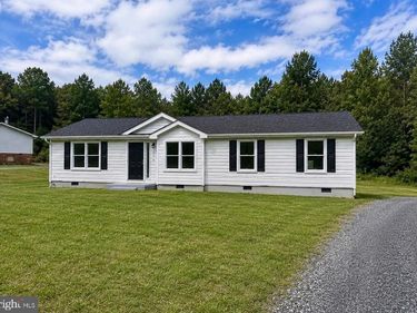 1616 BATTERY ROAD, CARET, VA 22436