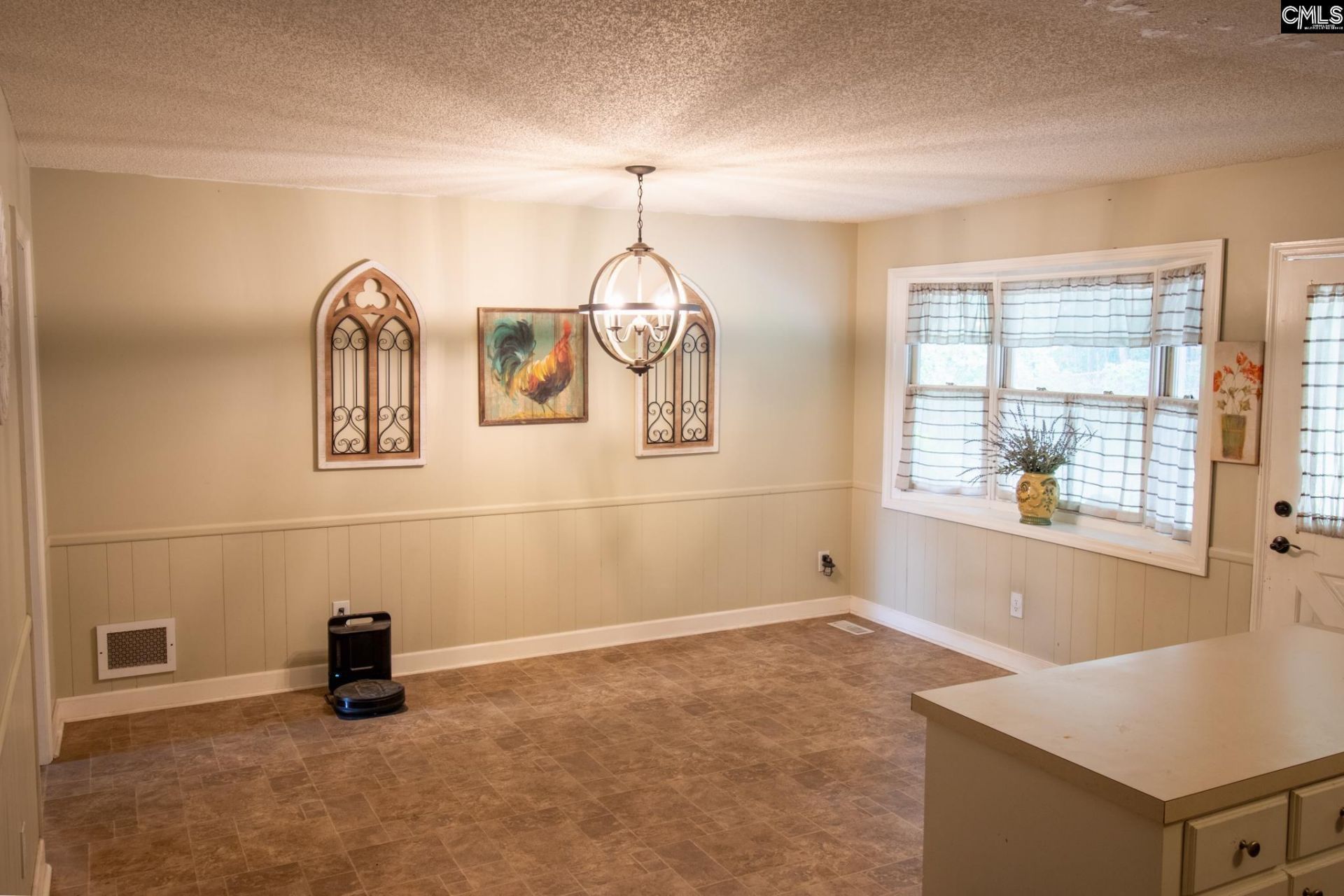 125 Robin Forest Drive Photo 9