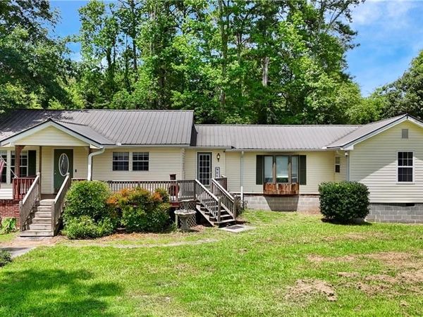 77 York Drive NE, Plainville, GA 30733