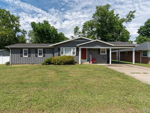 383 Park Lane , Herrin, IL 62948