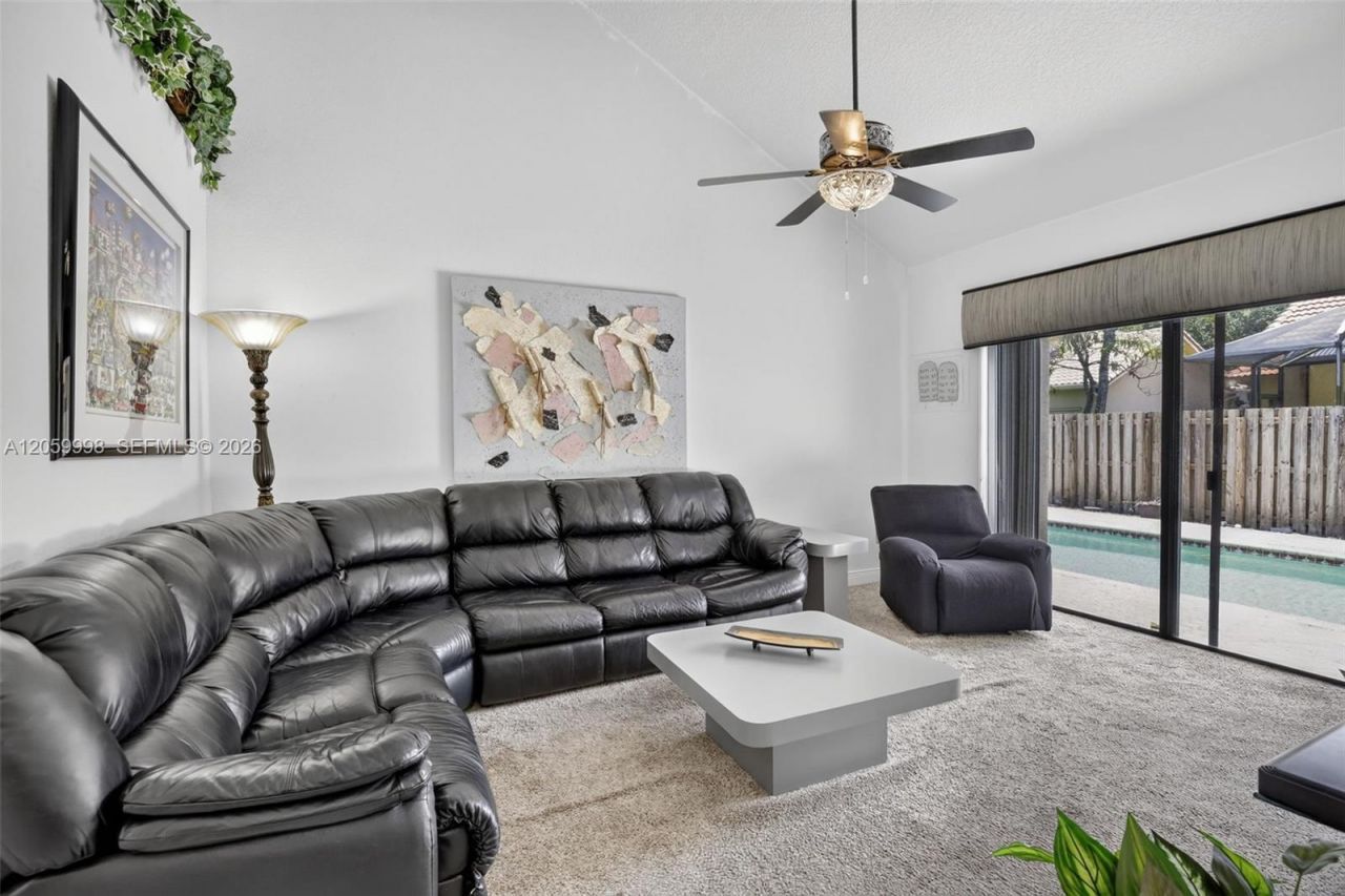 11584 Waterford Ct , Cooper City, FL 33026 Photo