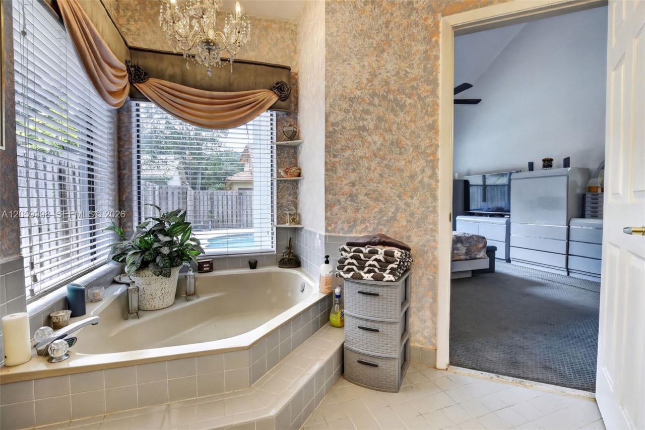 11584 Waterford Ct , Cooper City, FL 33026 Photo