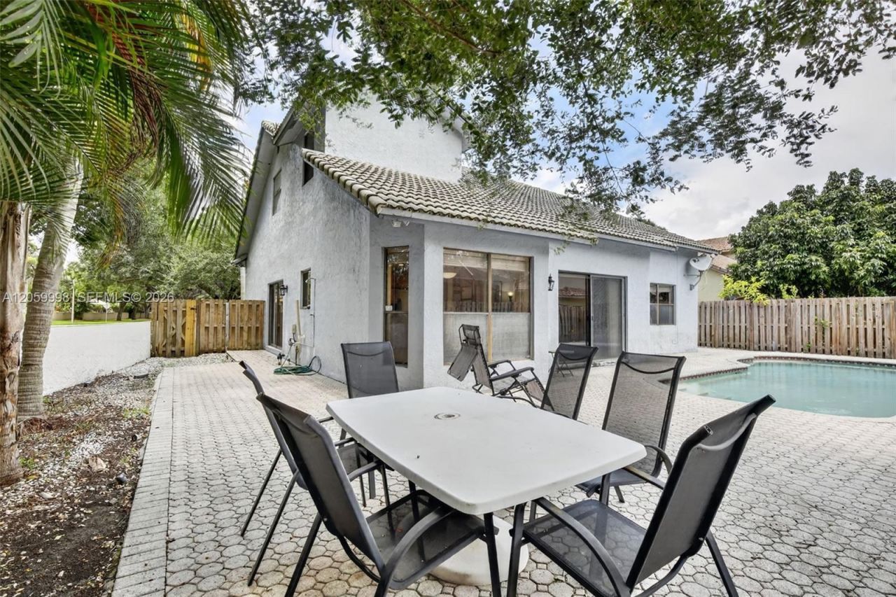 11584 Waterford Ct , Cooper City, FL 33026 Photo