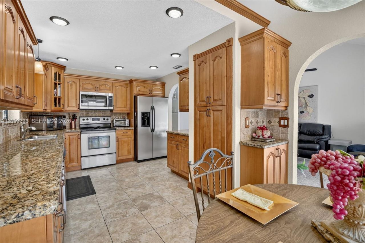 11584 Waterford Ct , Cooper City, FL 33026 Photo