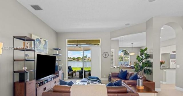 16247 Erie Pl, Davie, FL 33331 Photo