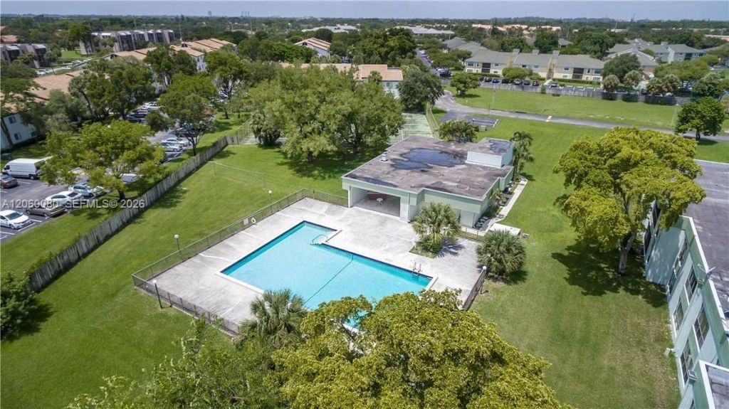 3992 N Pine Island Rd , Unit 2A, Sunrise, FL 33351 Photo