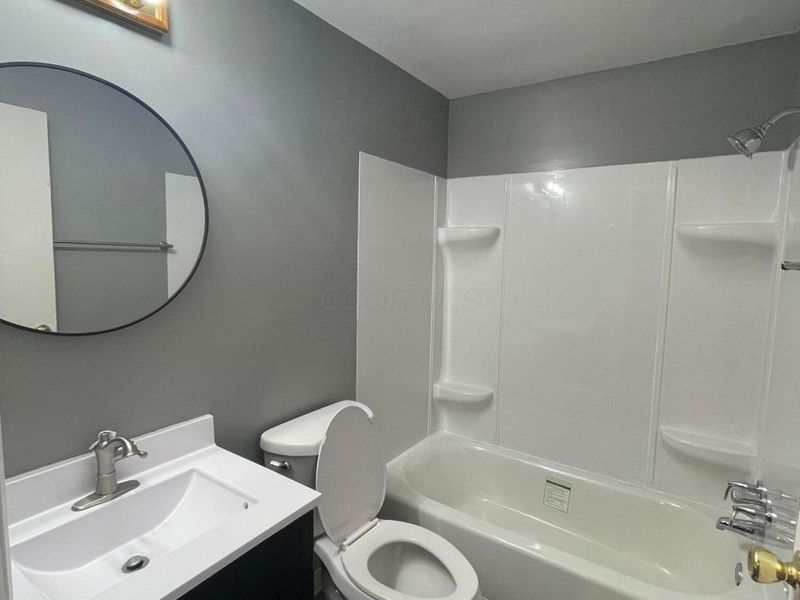 2488 Alane Court, Unit 9, Columbus, OH 43224 Photo 3