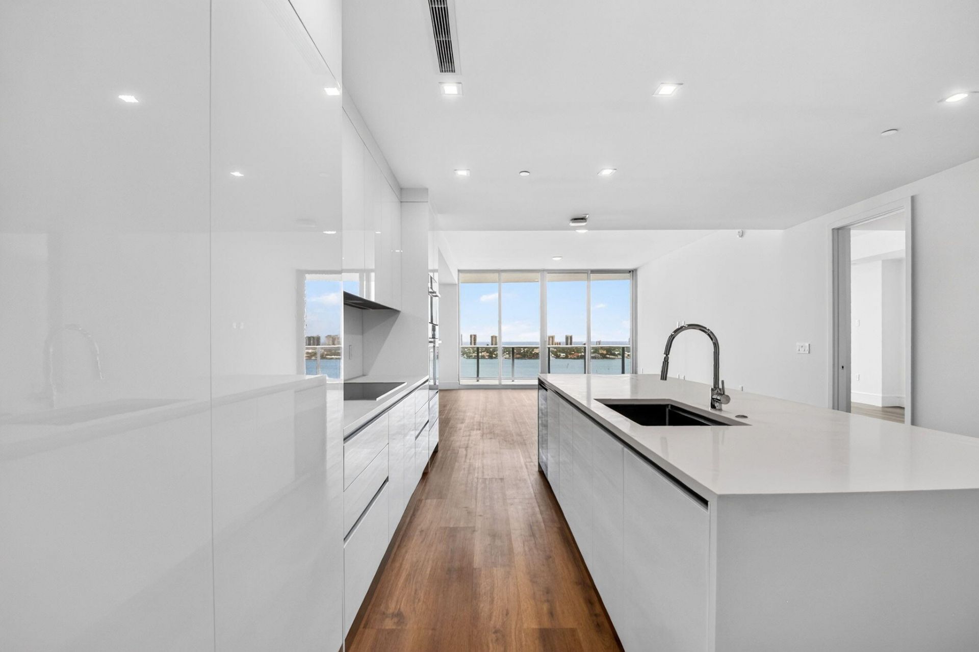 220 Lake Shore Drive, Unit 1506, Lake Park, FL 33403 Photo