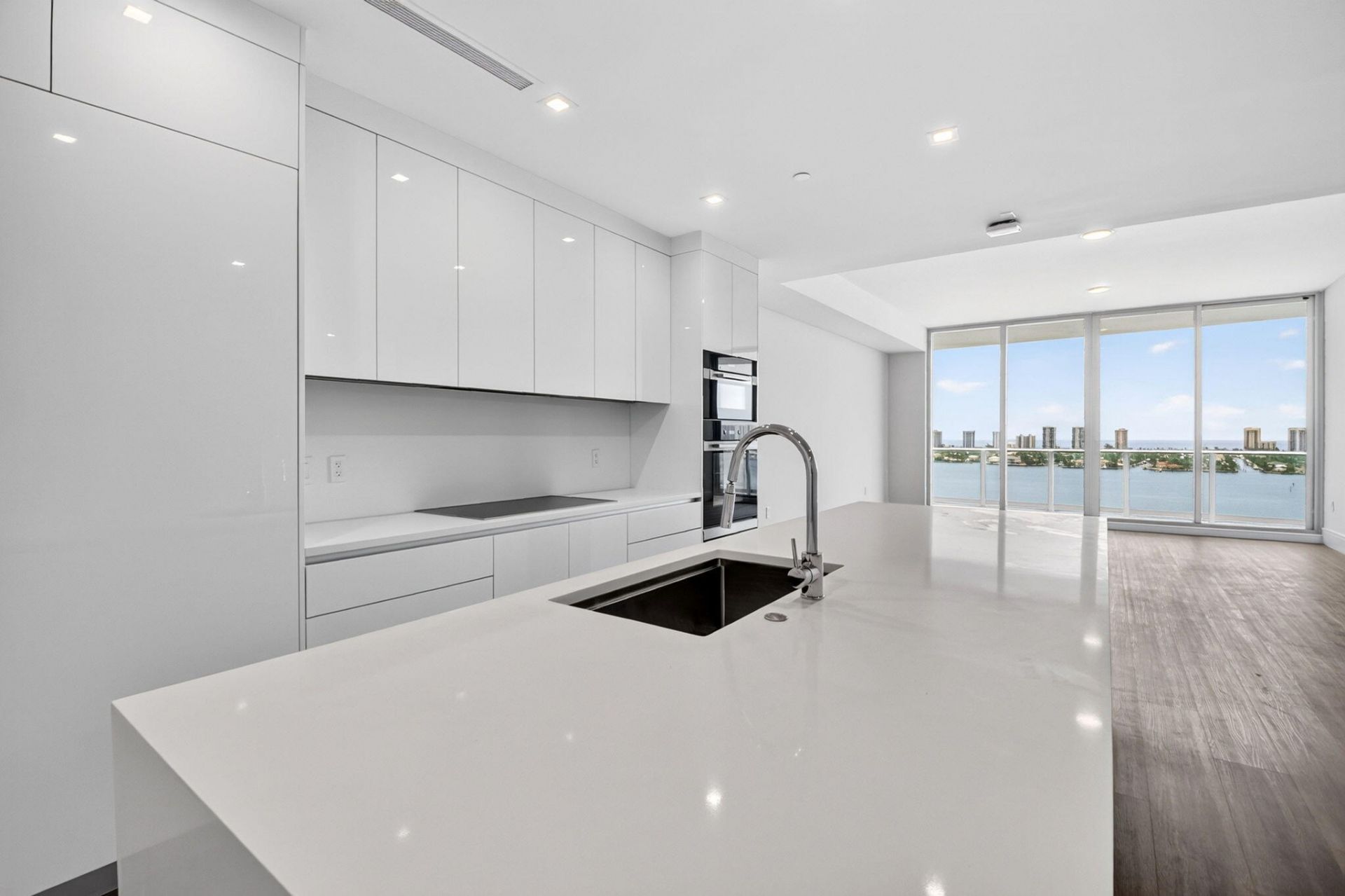 220 Lake Shore Drive, Unit 1506, Lake Park, FL 33403 Photo
