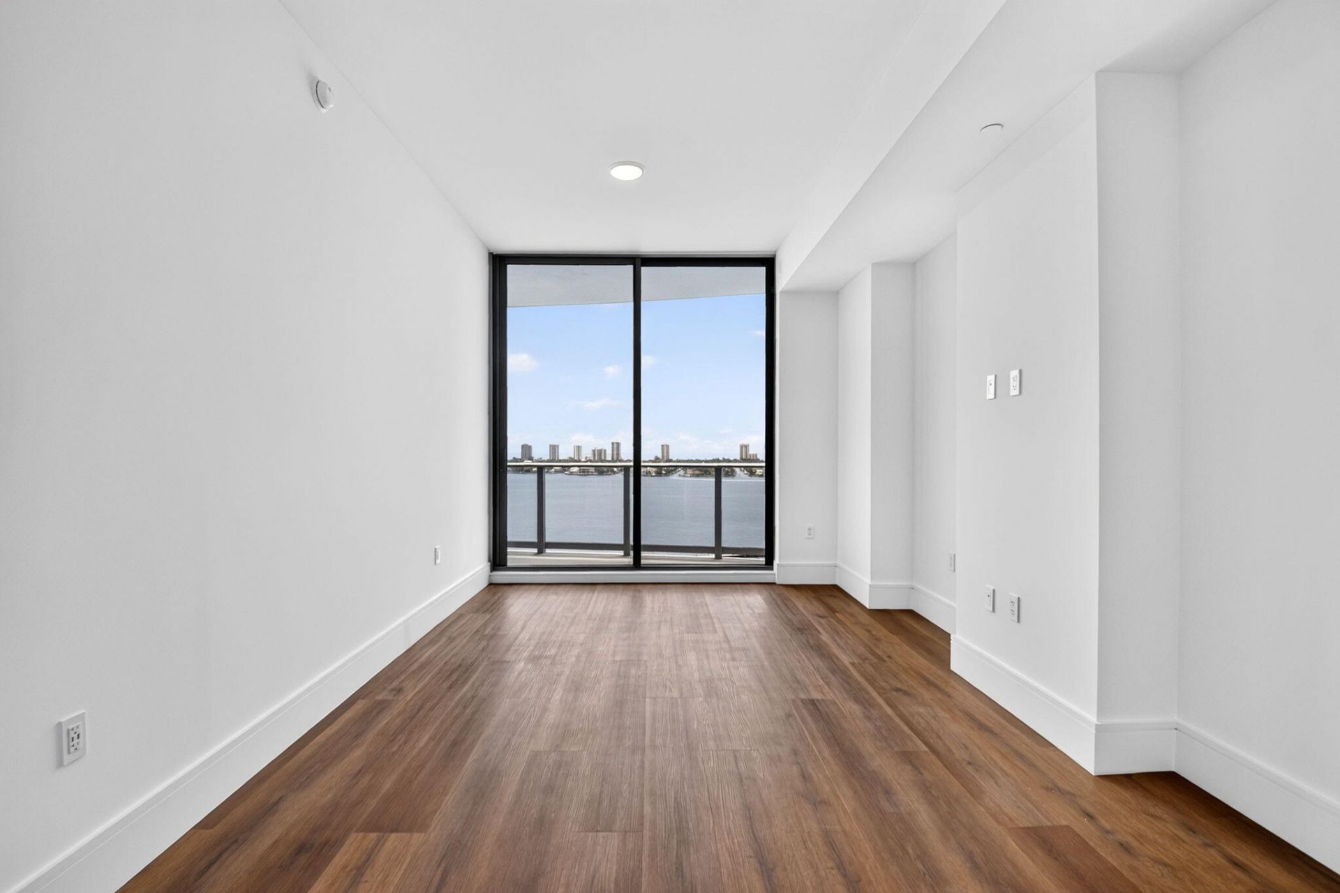 220 Lake Shore Drive, Unit 1506, Lake Park, FL 33403 Photo