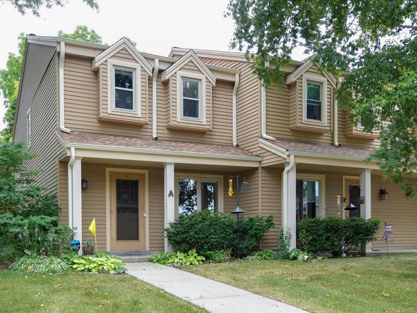 2101 Woodburn ROAD, Unit A, Waukesha, WI 53188