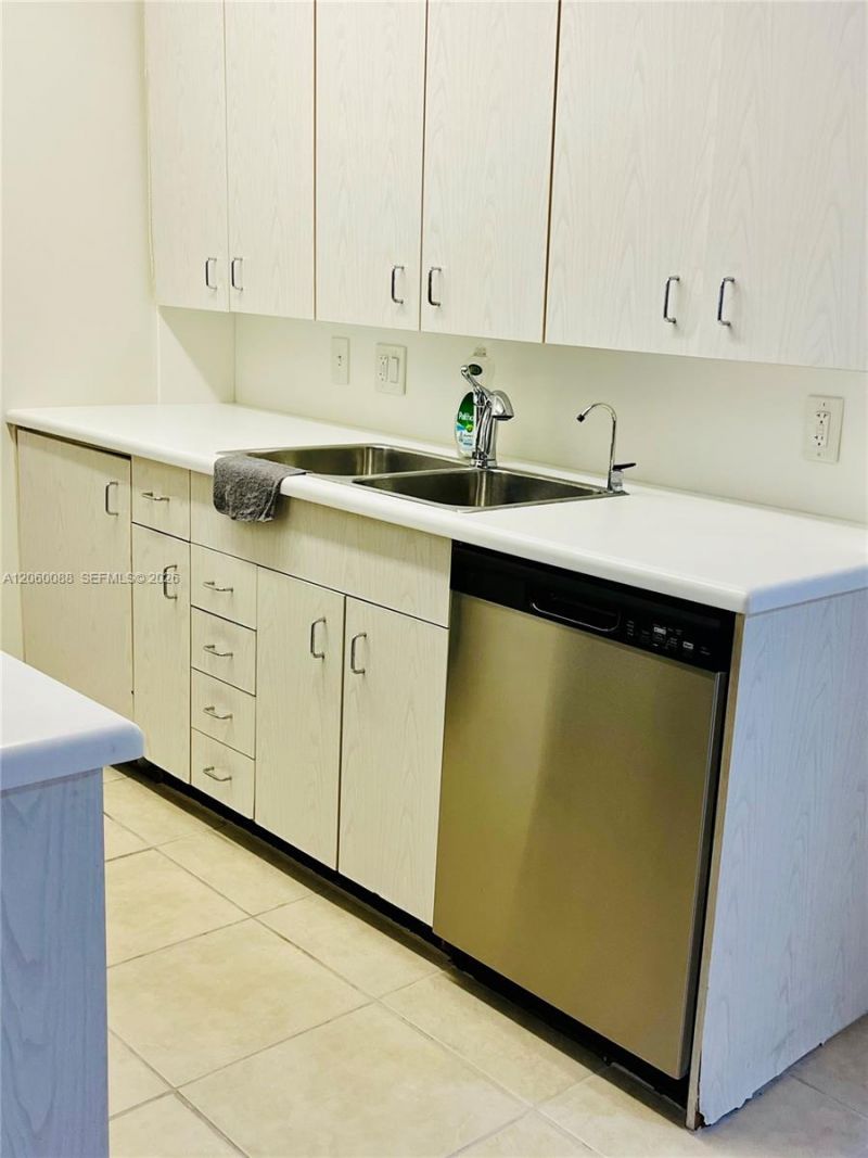 1010 Newcastle A, Unit 1010, Boca Raton, FL 33434 Photo