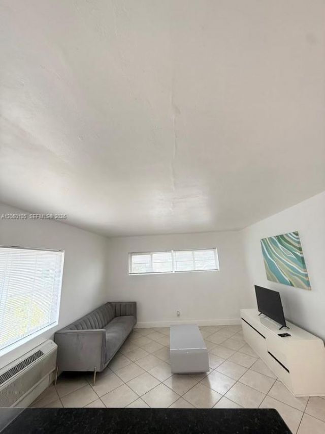 8011 Abbott Ave , Unit 4, Miami Beach, FL 33141 Photo