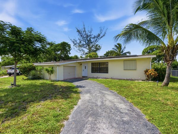 6115 SW 3rd Street, Margate, FL 33068