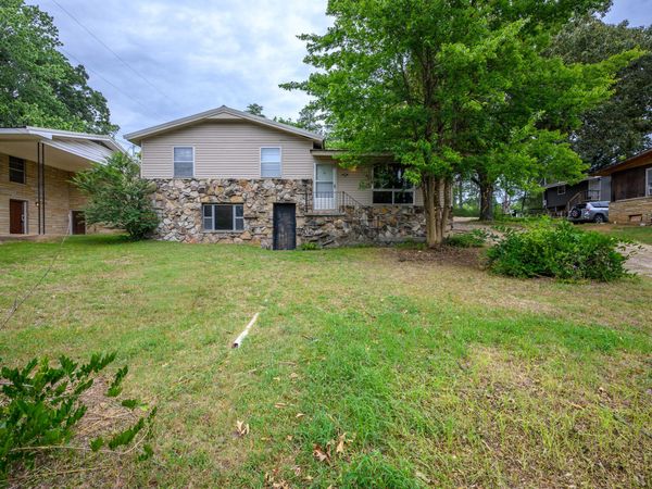360 W Morrow Street, Batesville, AR 72501