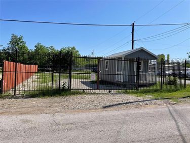 2846 Bedford Street , Dallas, TX 75212