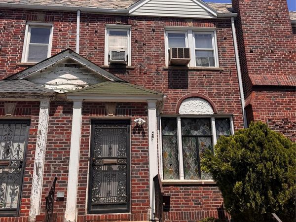 14025 58th Road, Flushing, NY 11355