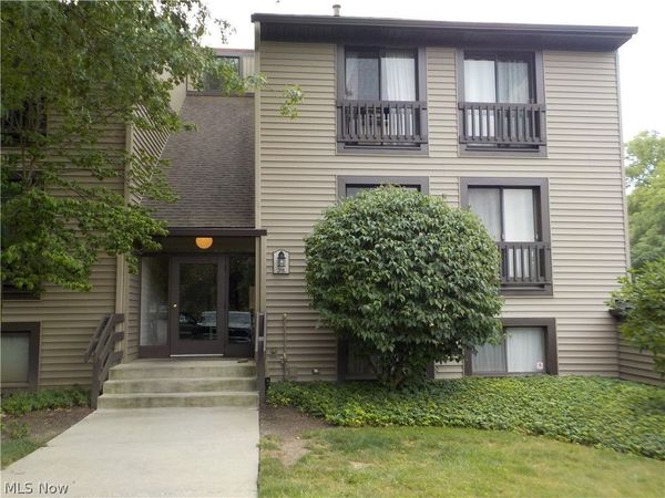 1115 Canyon View Road, Unit 604, Northfield, OH 44067