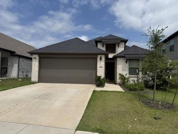 209 Little Bridge Drive , Lavon, TX 75166