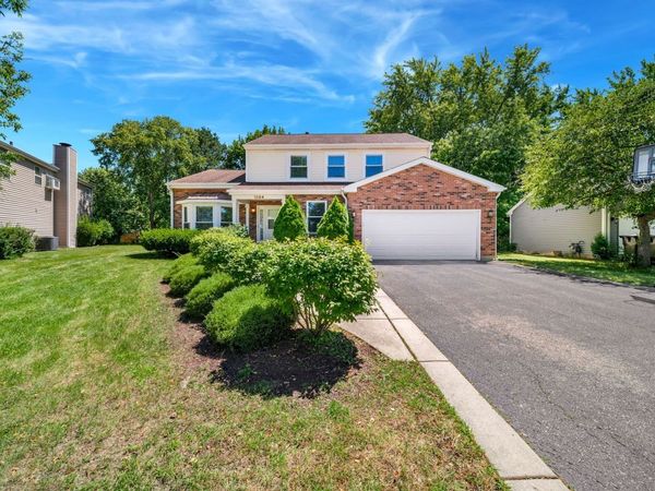 1384 Marble Hill Drive, Lake Zurich, IL 60047