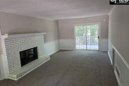1505 Emory Court  photo 4