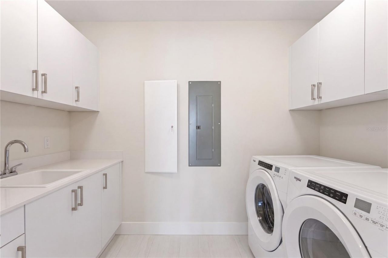 275 1st Avenue S, Unit 3906, Saint Petersburg, FL 33701 Photo