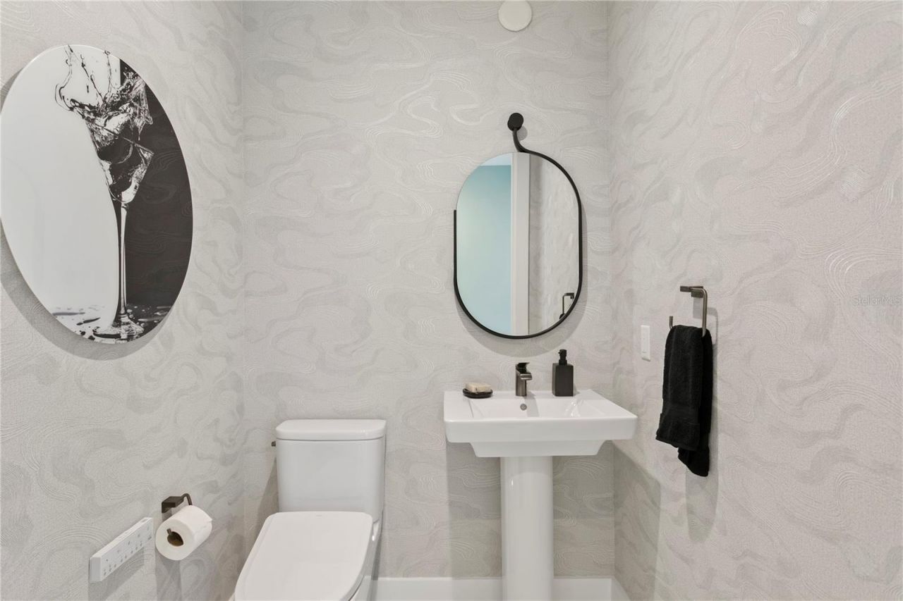 275 1st Avenue S, Unit 3906, Saint Petersburg, FL 33701 Photo