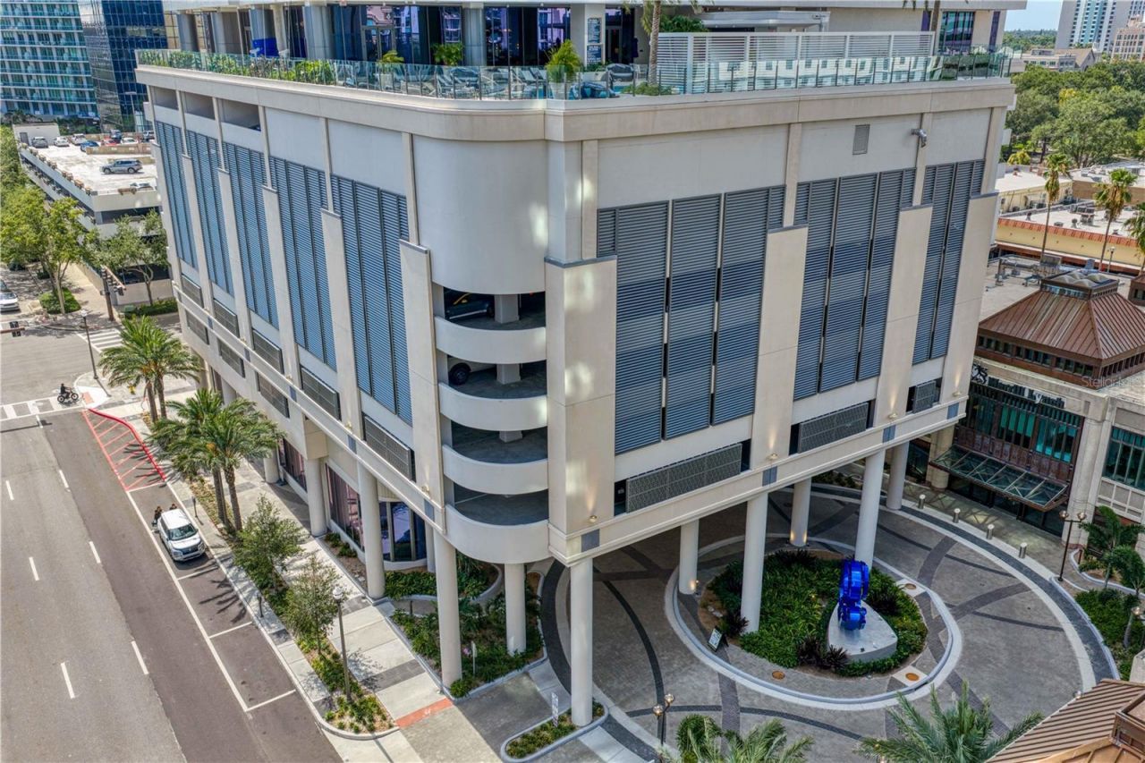 275 1st Avenue S, Unit 3906, Saint Petersburg, FL 33701 Photo