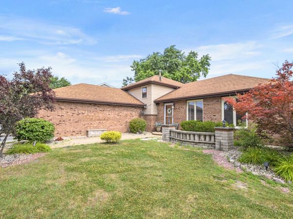 7048 Brementowne Road , Tinley Park, IL 60477