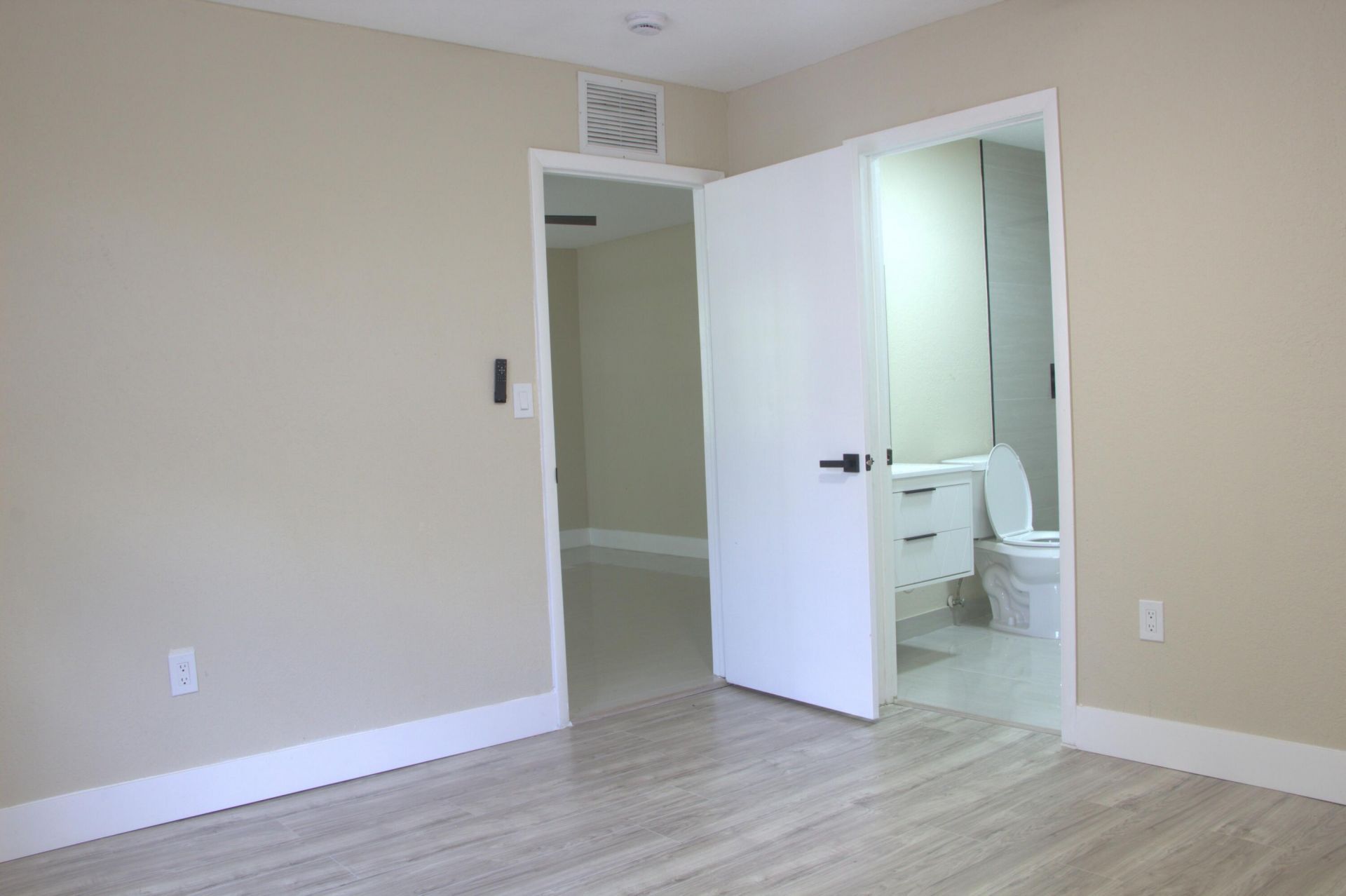 1724 NW 152nd Terrace, Miami Gardens, FL 33054 Photo