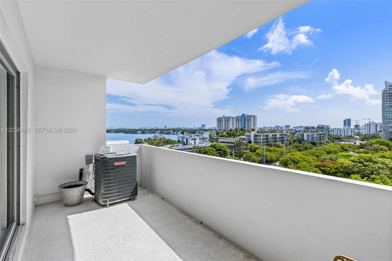 3 Island Ave, Unit 09L, Miami Beach, FL 33139 Photo