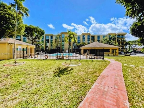 11750 SW 18th St , Unit 208-1, Miami, FL 33175