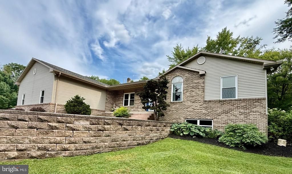 2 TROUT LANE, MARYSVILLE, PA 17053