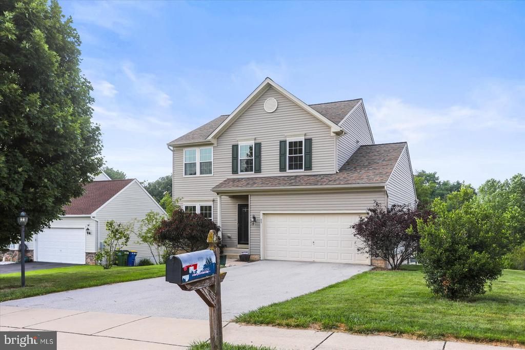 89 MALEK DRIVE , HANOVER, PA 17331