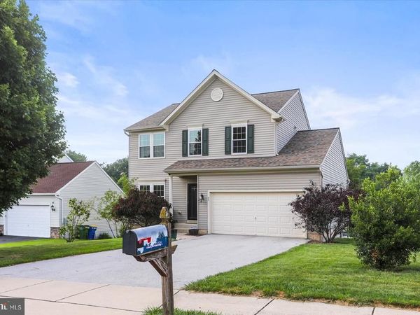 89 MALEK DRIVE , HANOVER, PA 17331