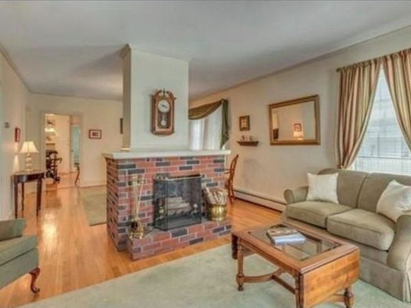 17 Ashland St, Unit 1, Medford, MA 02155