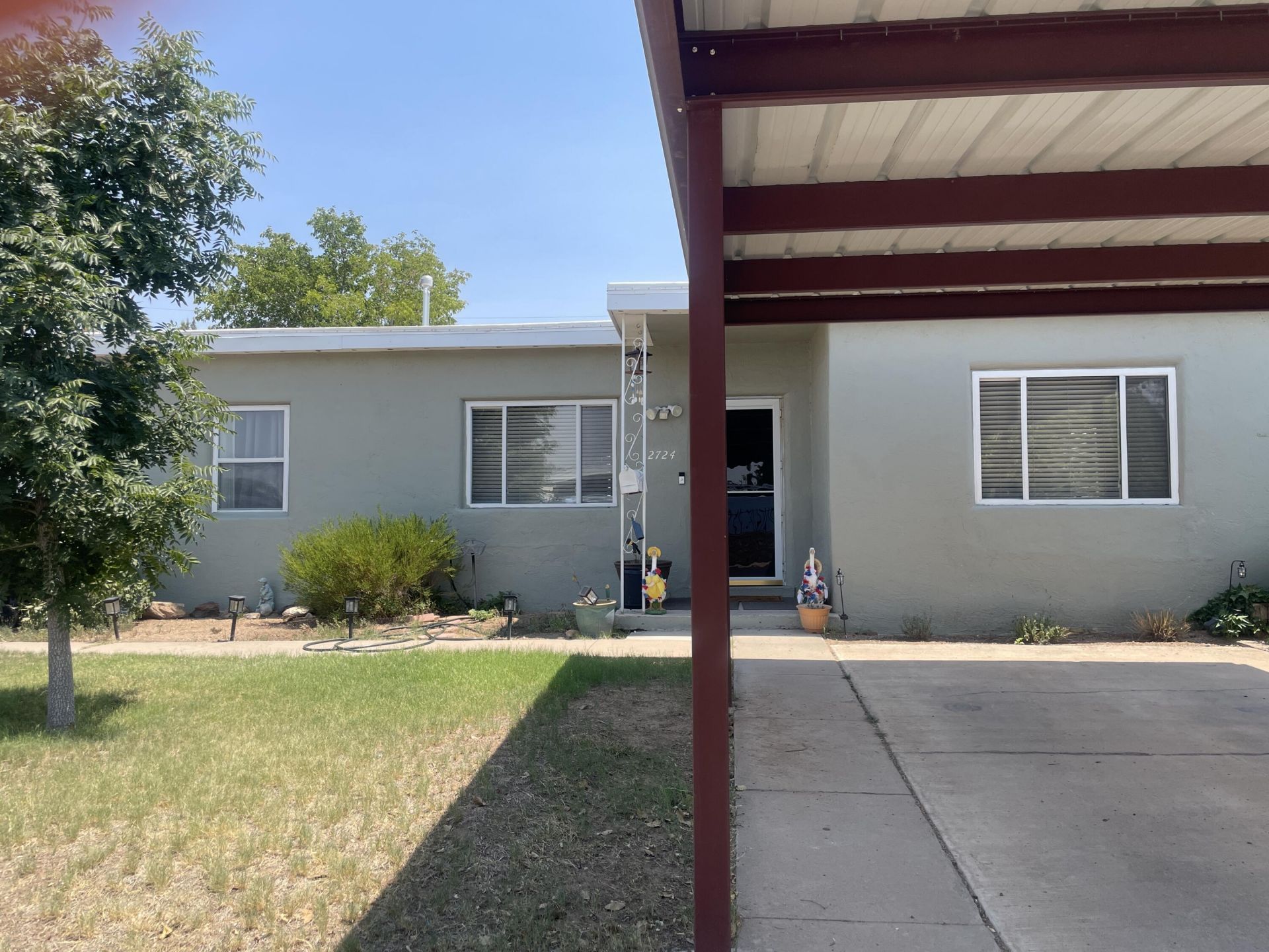 2724 Madison Street Ne, Albuquerque, NM 87110 Main Photo