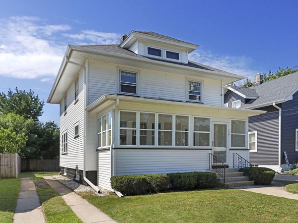 2101 74th STREET, Kenosha, WI 53143