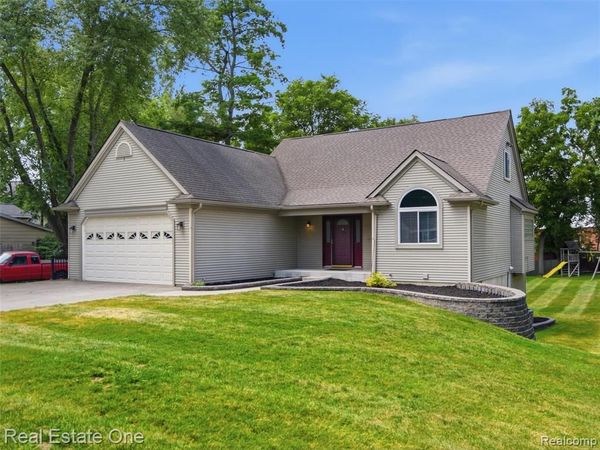 4125 Rural Street , Waterford Twp, MI 48329