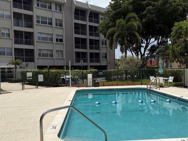 505 Spencer Dr , Unit 315, West Palm Beach, FL 33409
