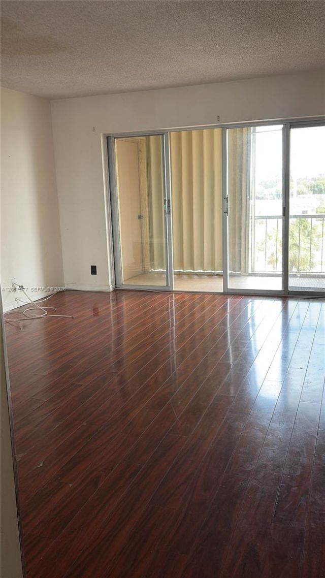 505 Spencer Dr, Unit 315, West Palm Beach, FL 33409 Photo