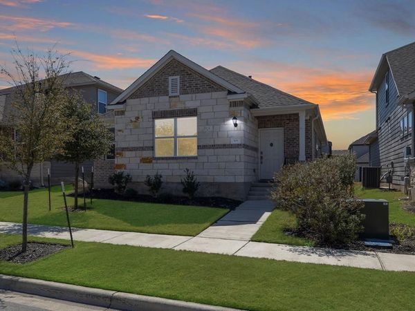 106 Gracie WAY , Hutto, TX 78634