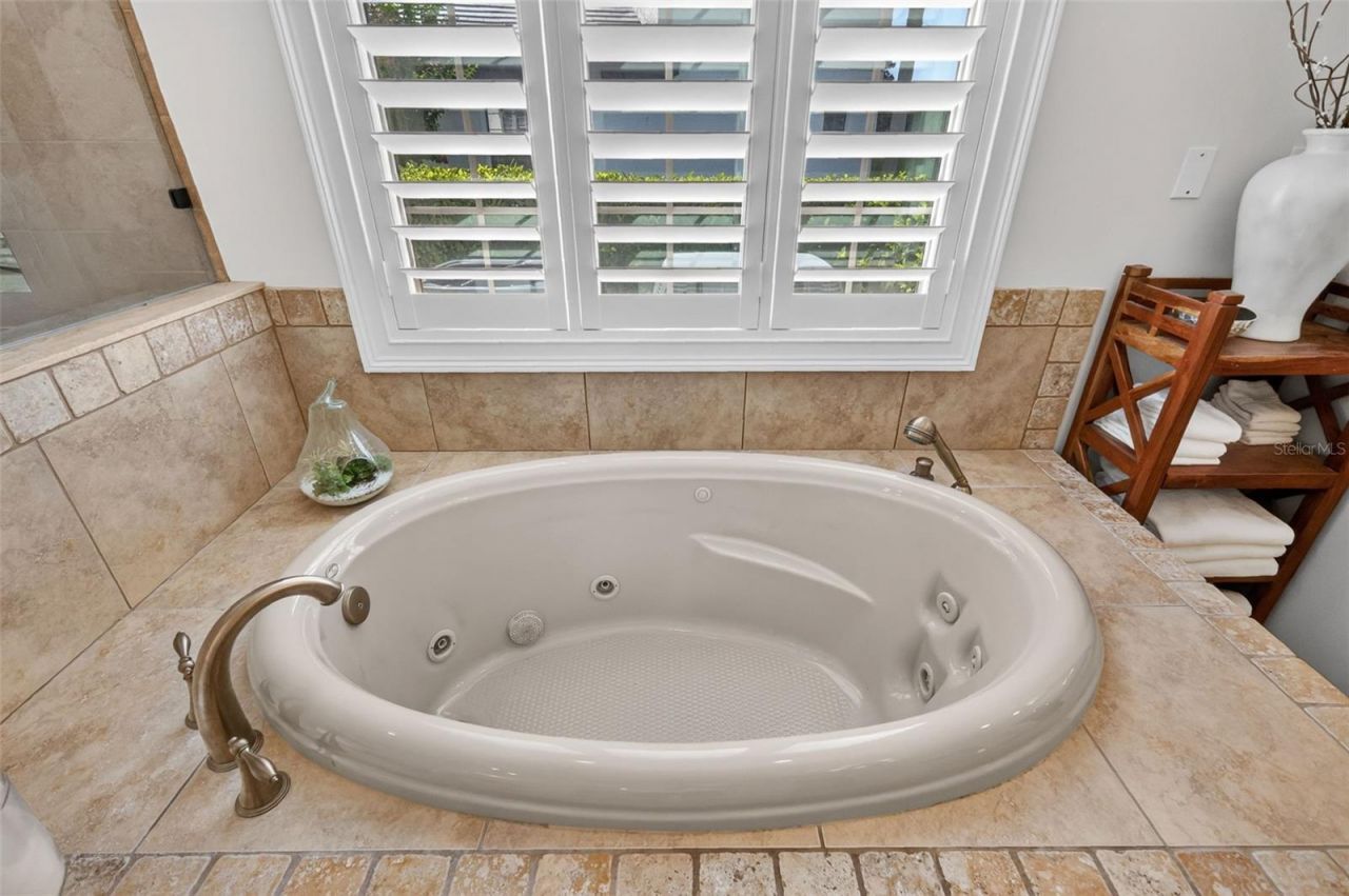 9616 San Fernando Court, Howey in the Hills, FL 34737 Photo