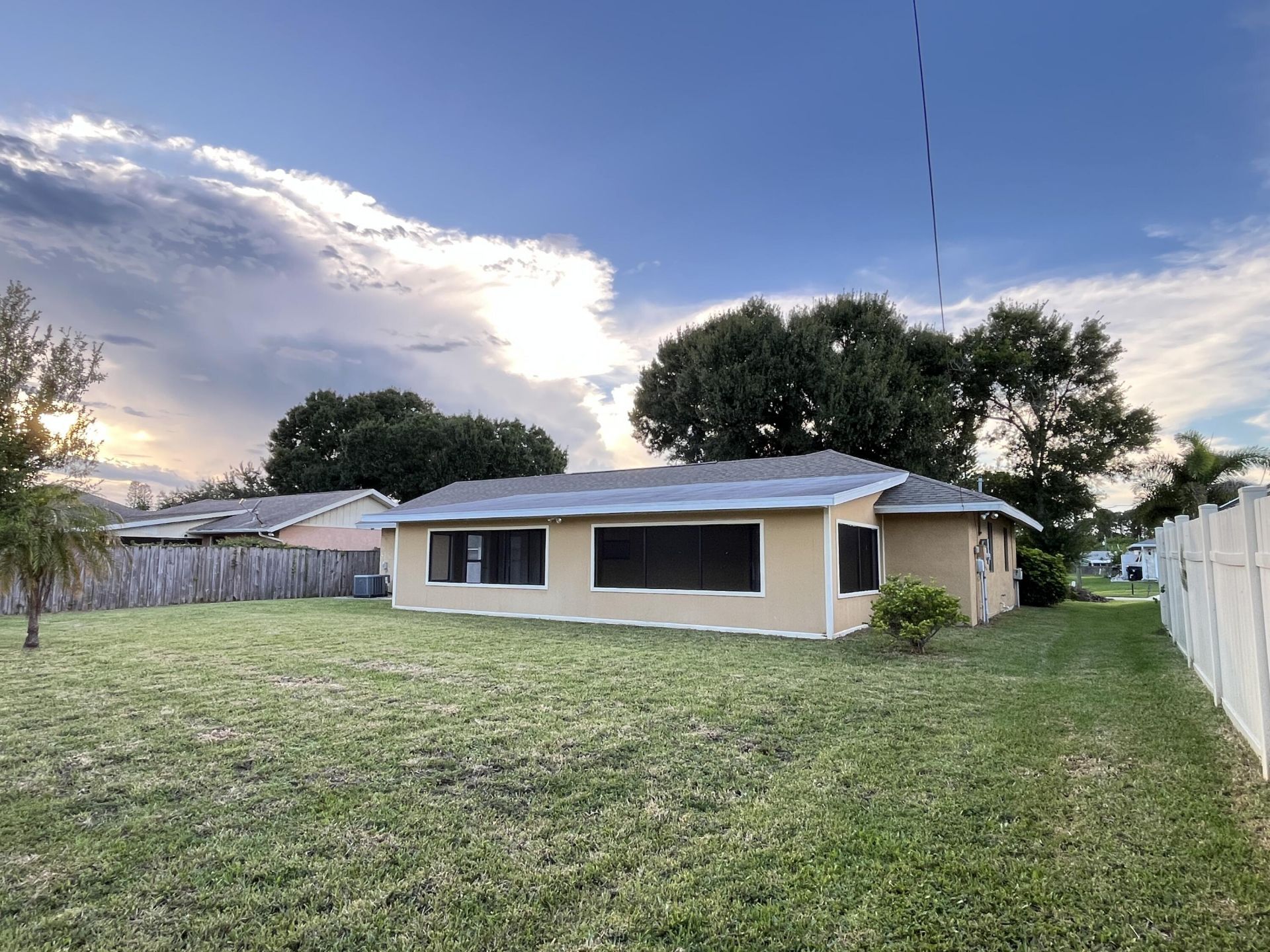 1258 SE Mc Farlane Avenue, Port Saint Lucie, FL 34952 Photo