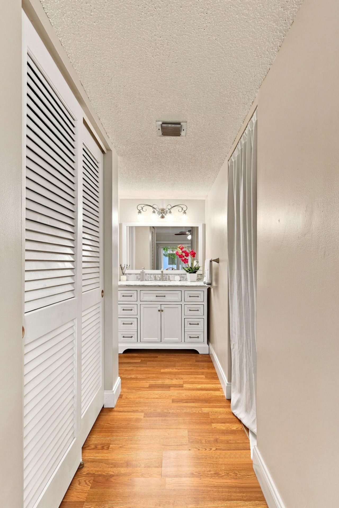 2532 Boundbrook Drive S, Unit 107, Palm Springs, FL 33406 Photo