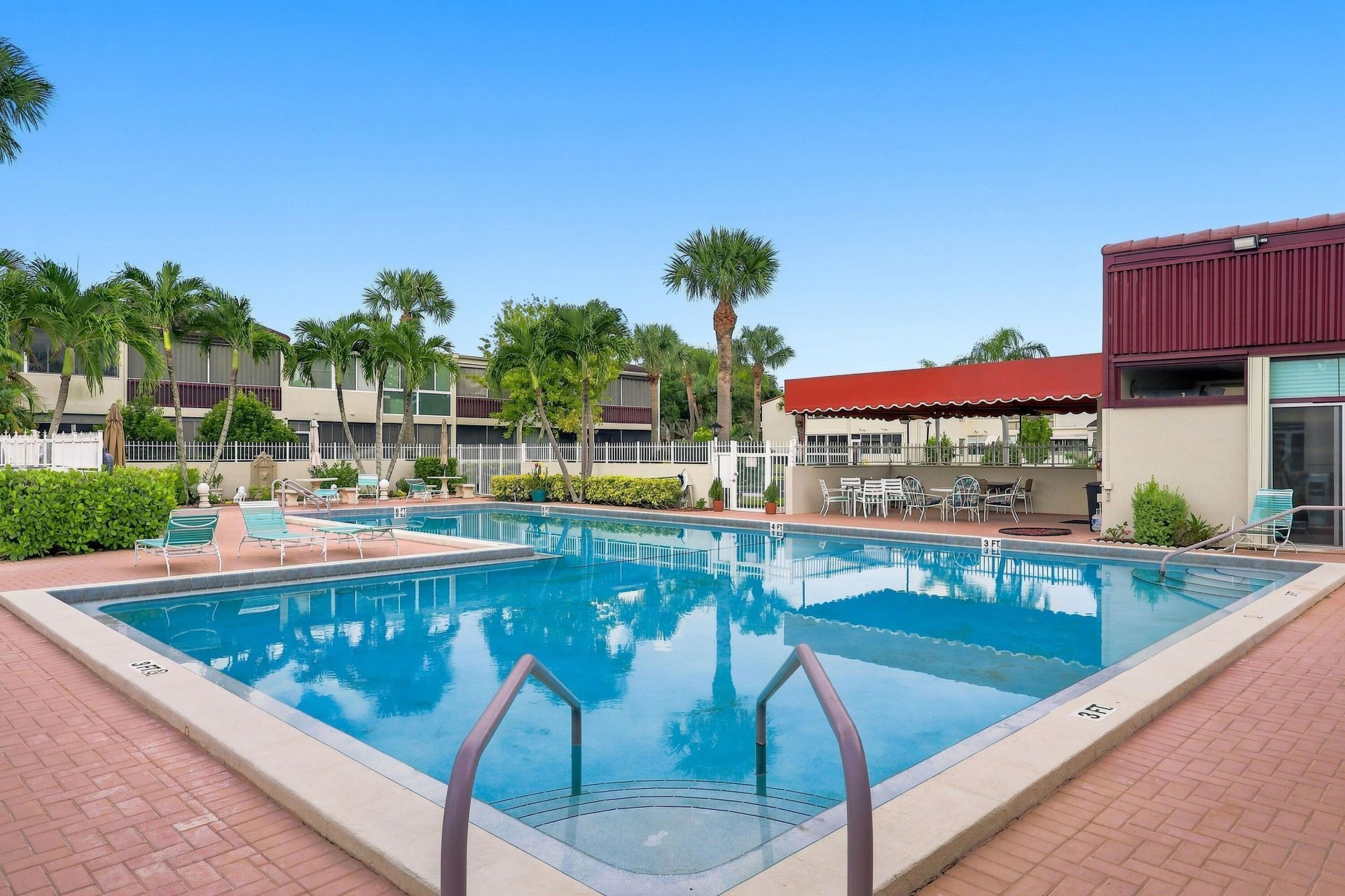 2532 Boundbrook Drive S, Unit 107, Palm Springs, FL 33406 Photo