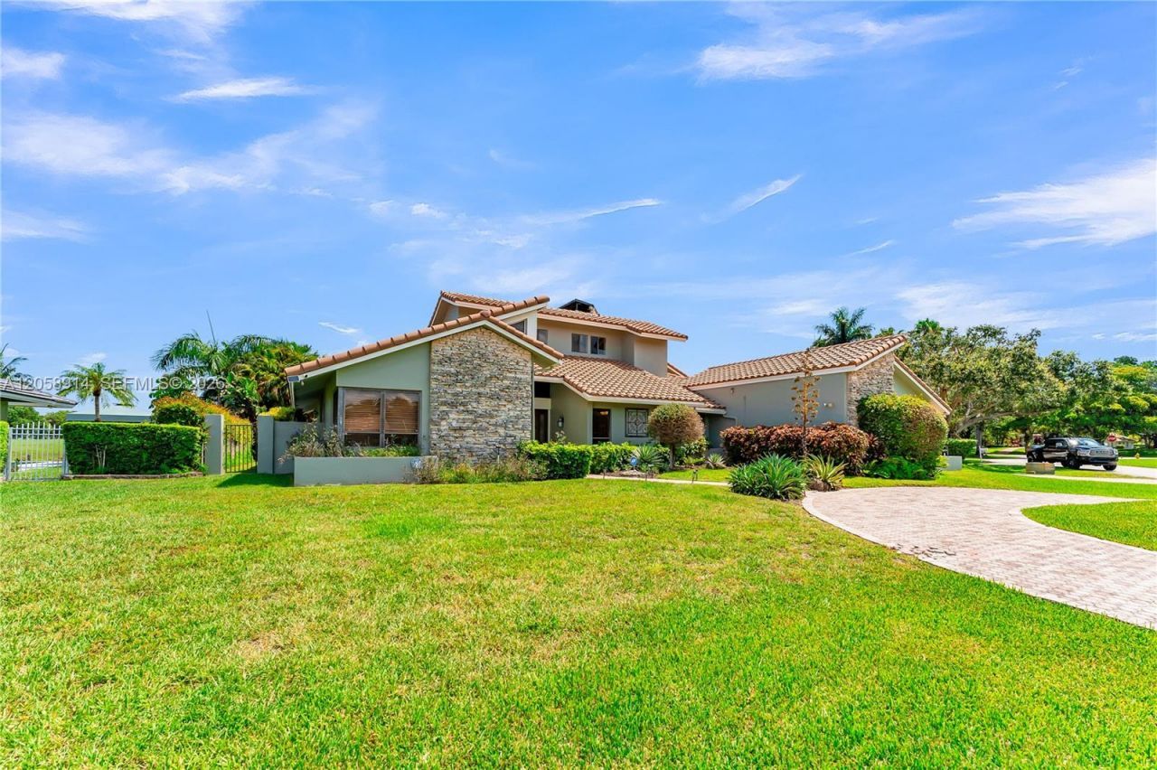 12731 NW 1st St , Plantation, FL 33325 Photo